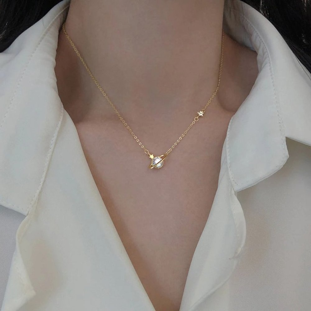 NEW Silver/Gold Shiny Planet-shape Necklace - Picture 1 of 9